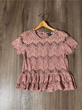 INNY Lace Top Peplum Dusty Rose Zipper Close